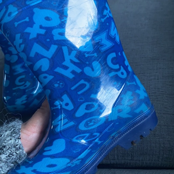 Paw Patrol Light Up Rain Boots - Picture 8 of 9